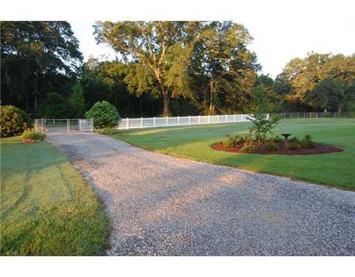 800 Robertson Road Pollock, LA 71467 - Photo 2 of 14 Gallery Image 2