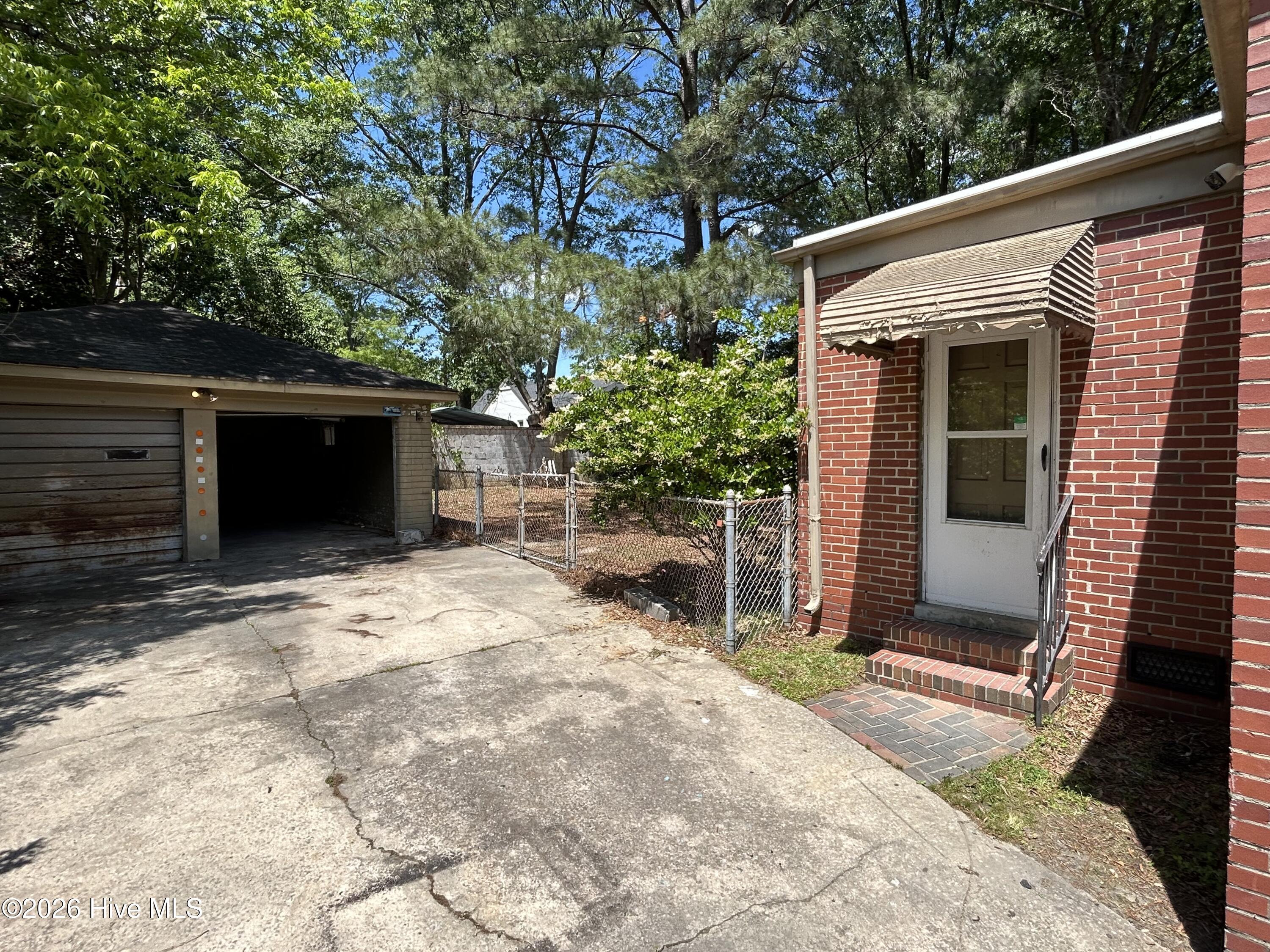 406 Rountree Street West Wilson, NC 27893 - Photo 3 of 8 Side View