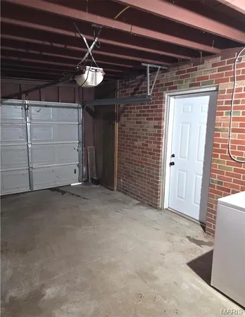 $1,450 | 1535 North Jackson Avenue, University City, MO 63130