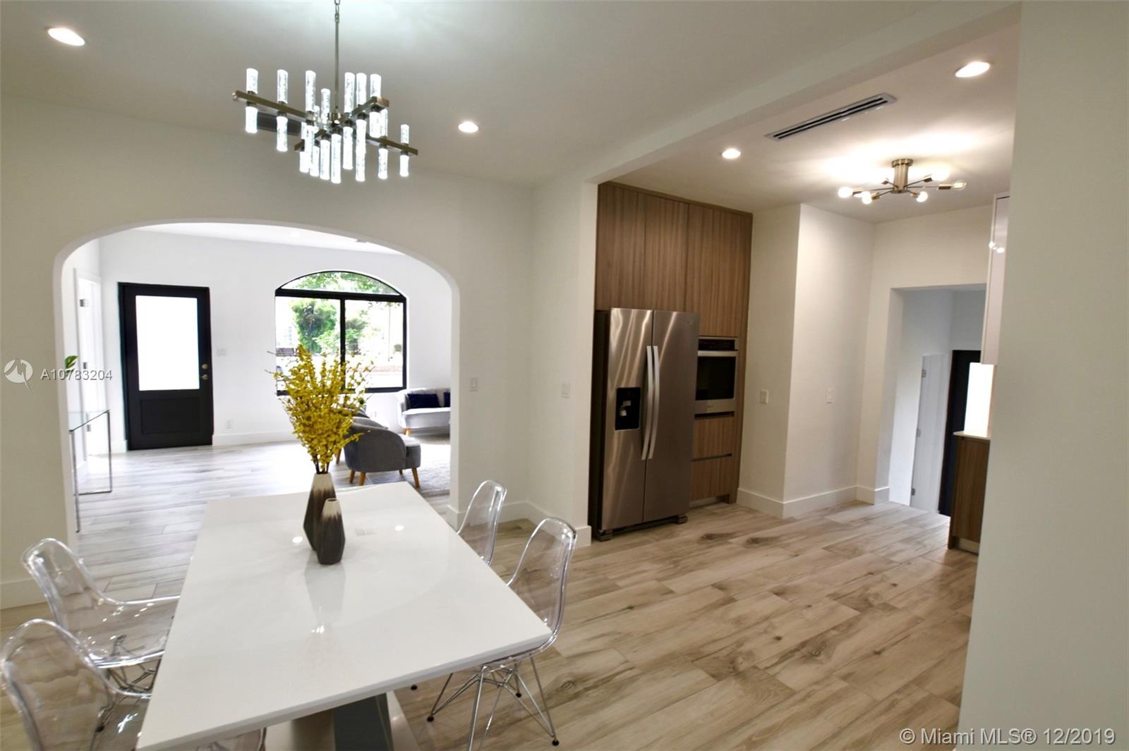 229 Southwest 23rd Road Miami, FL 33129 - Photo 5 of 23