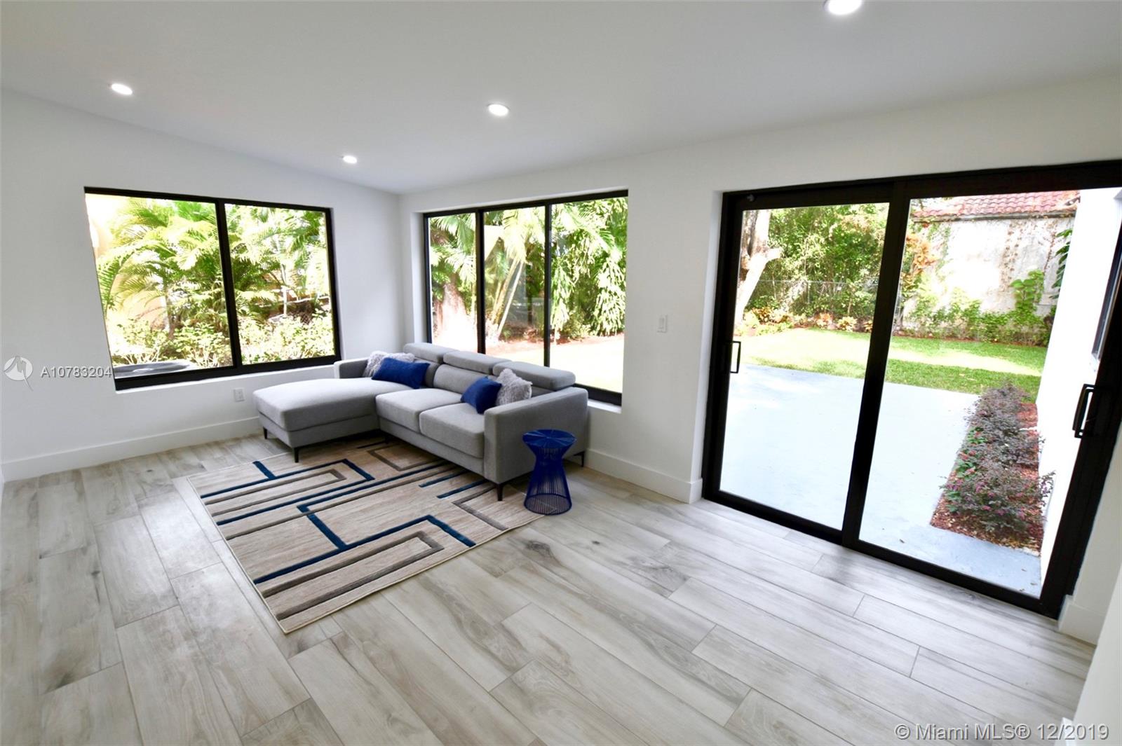 229 Southwest 23rd Road Miami, FL 33129 - Photo 7 of 23