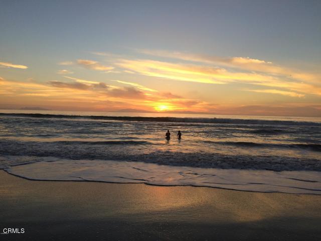109 Tujunga Avenue Oxnard, CA 93035 - Photo 3 of 23 beach at sunset