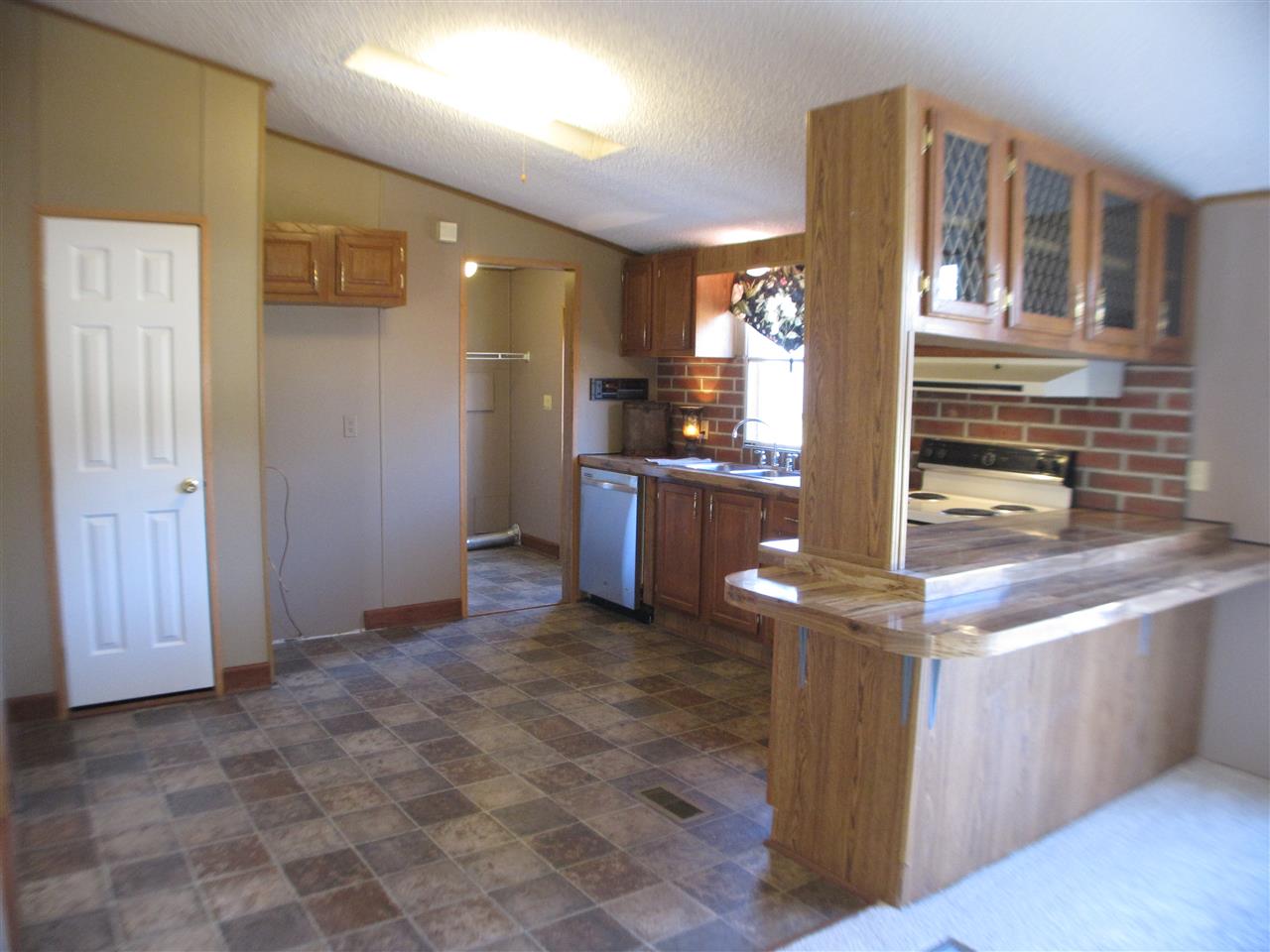 263 Falling Creek Road Spartanburg, SC 29301 - Photo 3 of 36 Gallery Image 3