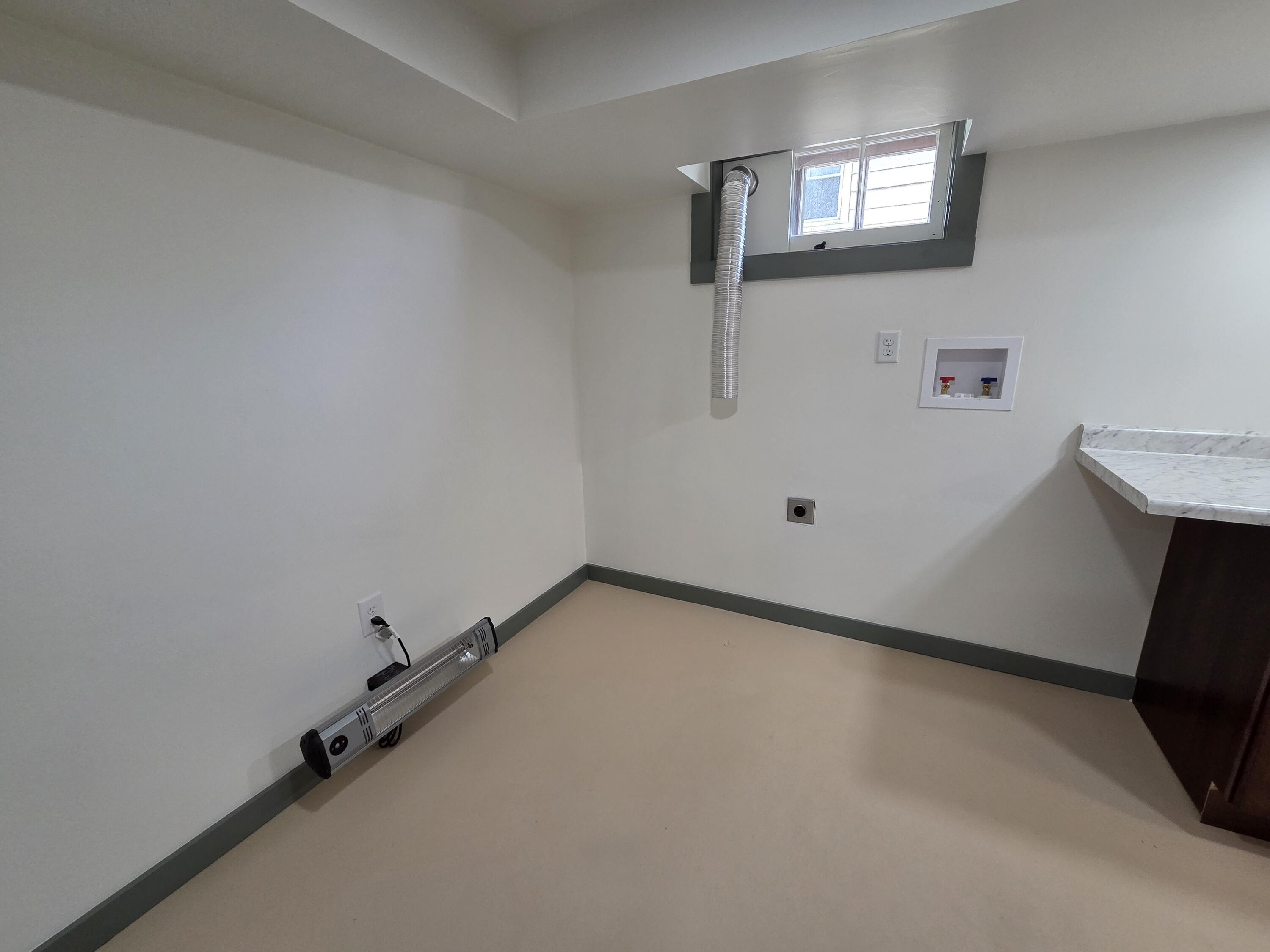 1415 Glenwood Street Two Rivers, WI 54241 - Photo 31 of 43 20250527_152438