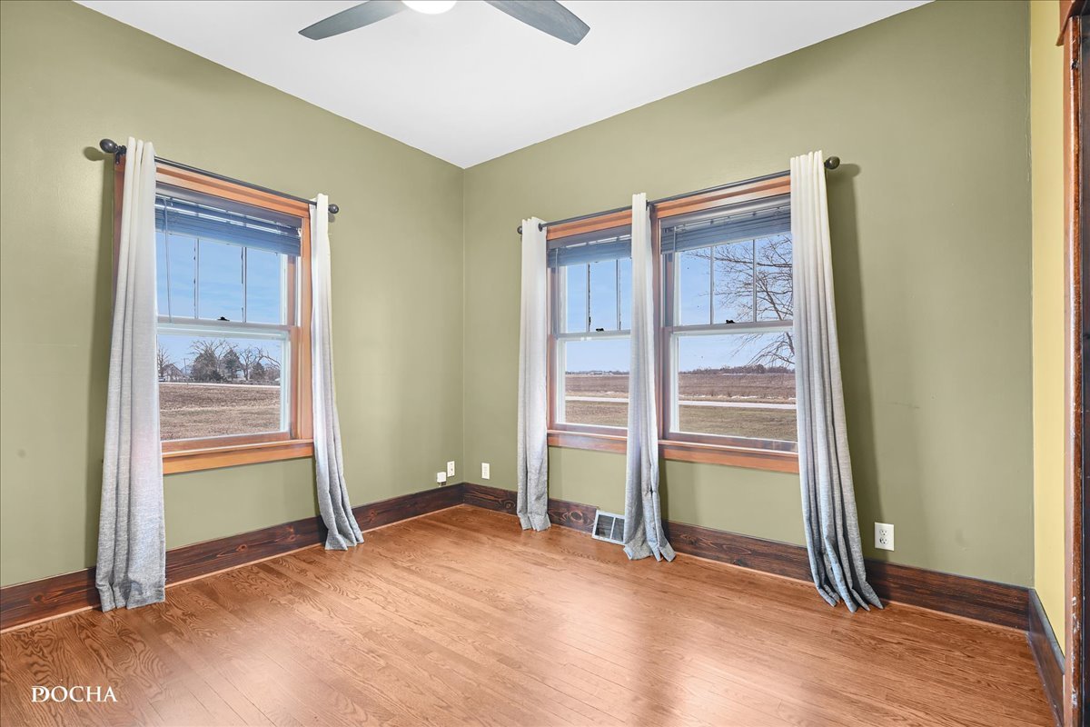 8725 Plattville Road Newark, IL 60541 - Photo 14 of 34 an empty room with closet