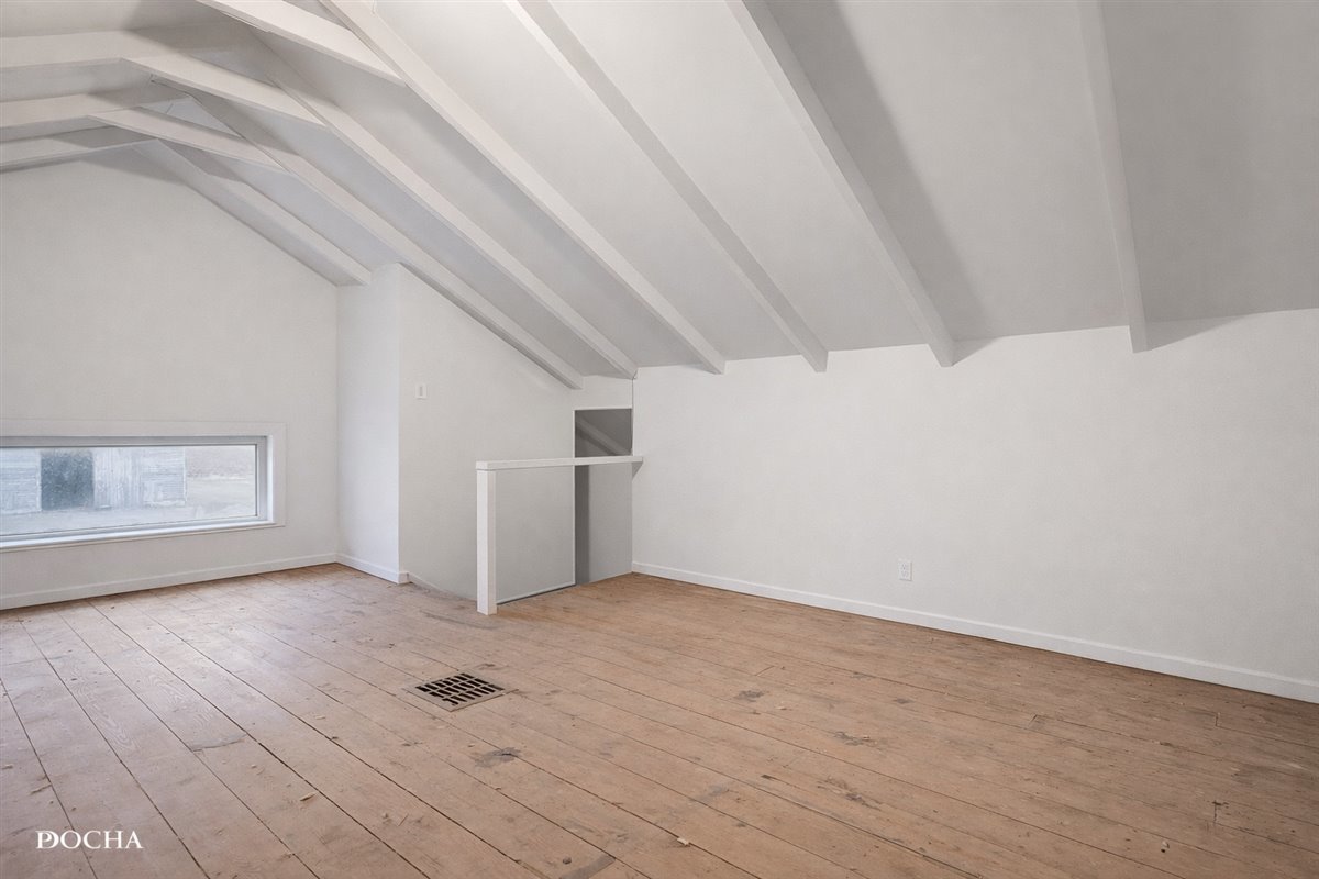 8725 Plattville Road Newark, IL 60541 - Photo 23 of 34 a view of empty room with wooden floor