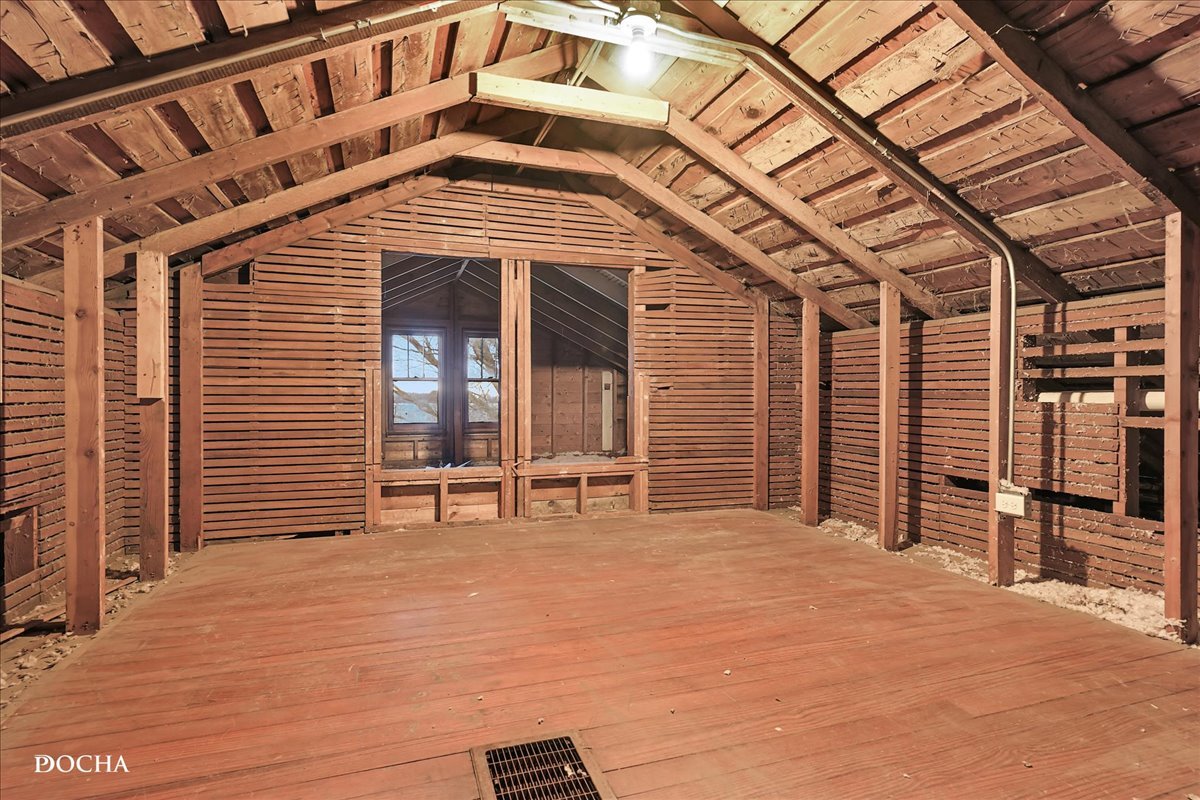 8725 Plattville Road Newark, IL 60541 - Photo 26 of 34 a view of an entrance door of the house