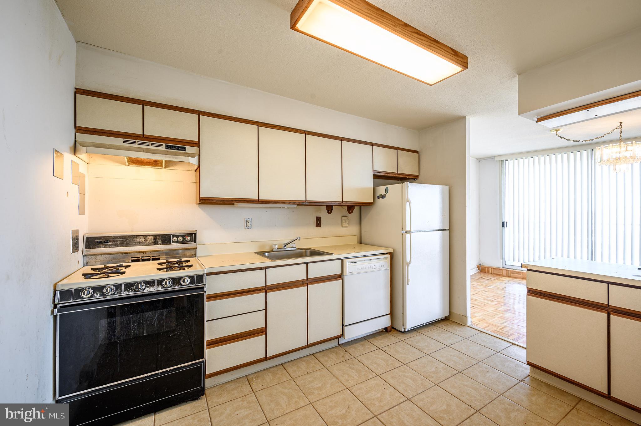 3900 West Ford Road, Unit 12A Philadelphia, PA 19131 - Photo 15 of 23