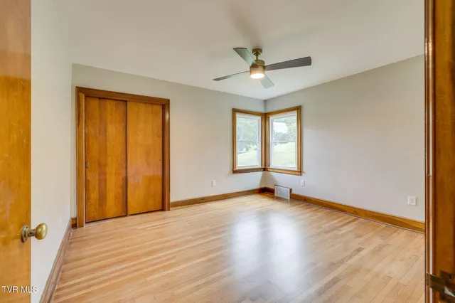 $359,900 | 215 Cherry Lane, Bristol, VA 24201