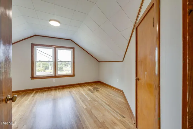 $359,900 | 215 Cherry Lane, Bristol, VA 24201