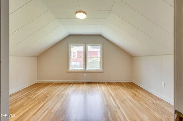 $359,900 | 215 Cherry Lane, Bristol, VA 24201