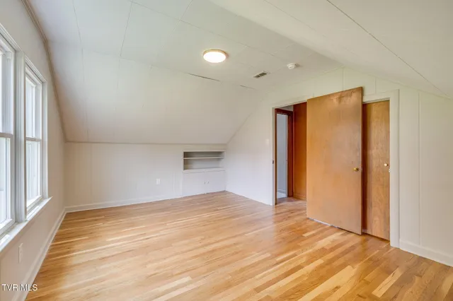 $359,900 | 215 Cherry Lane, Bristol, VA 24201