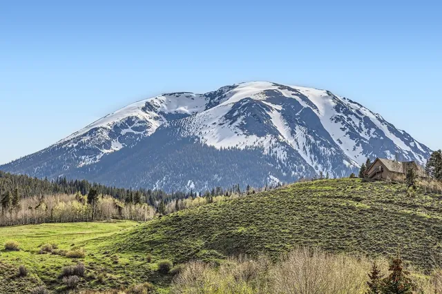 $629,000 | 1090 Blue River Parkway, Unit 204, Silverthorne, CO 80498