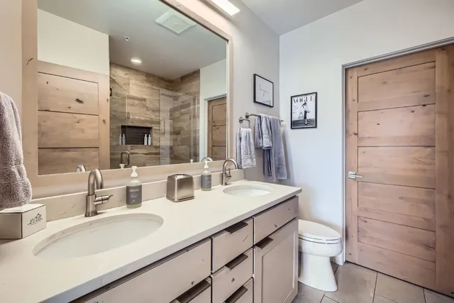 $629,000 | 1090 Blue River Parkway, Unit 204, Silverthorne, CO 80498