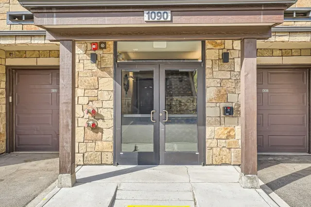 $629,000 | 1090 Blue River Parkway, Unit 204, Silverthorne, CO 80498