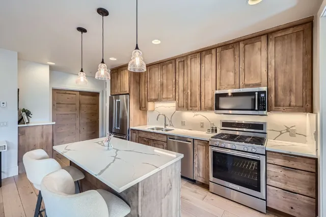 $629,000 | 1090 Blue River Parkway, Unit 204, Silverthorne, CO 80498