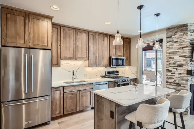 $629,000 | 1090 Blue River Parkway, Unit 204, Silverthorne, CO 80498