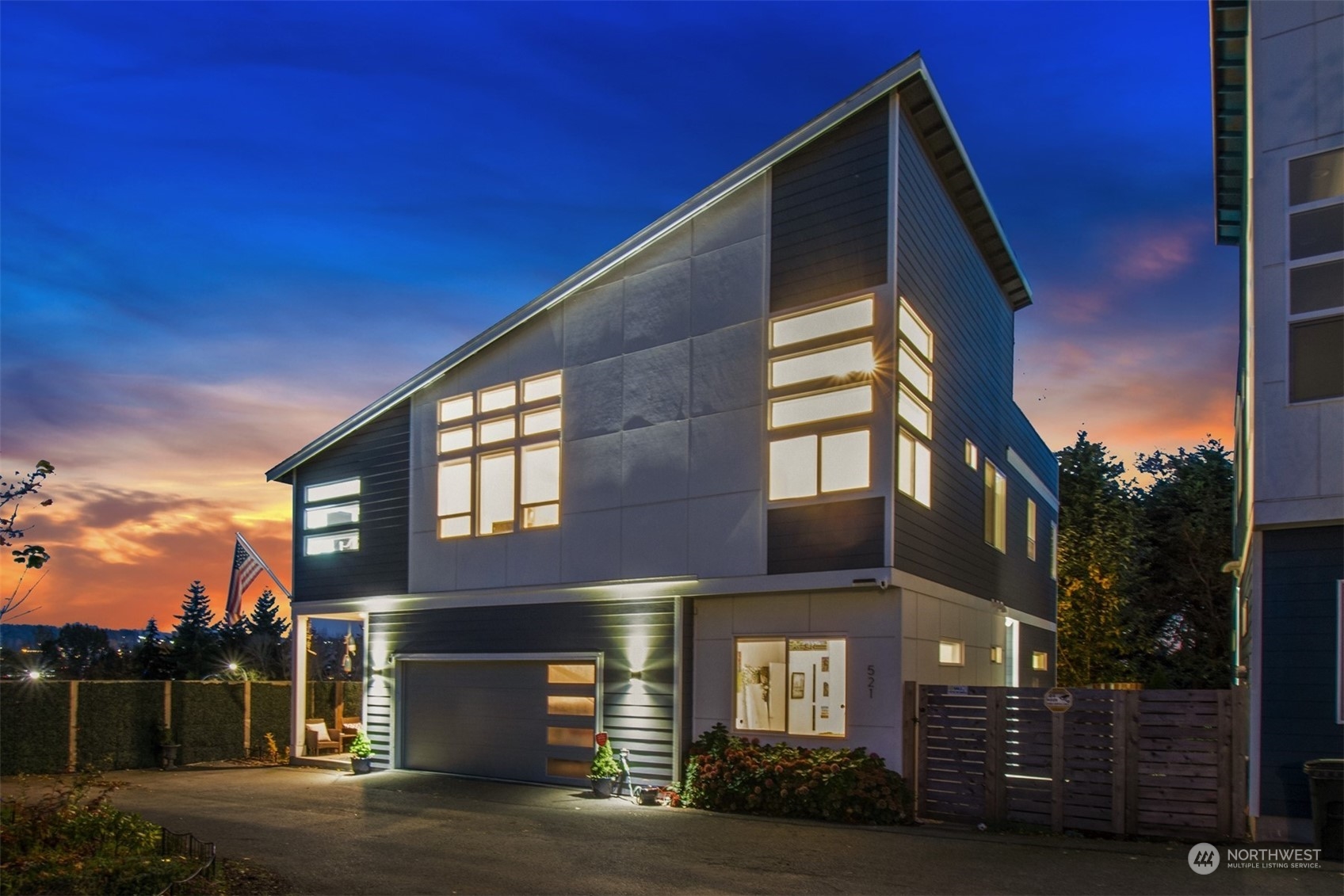 521 Southwest 3rd Place Renton, WA 98057 - Photo 1 of 32 a front view of a house