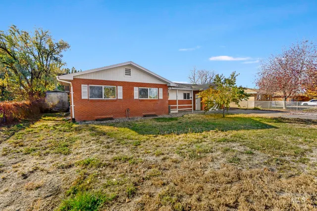 $379,900 | 1360 Lawndale Drive, Twin Falls, ID 83301