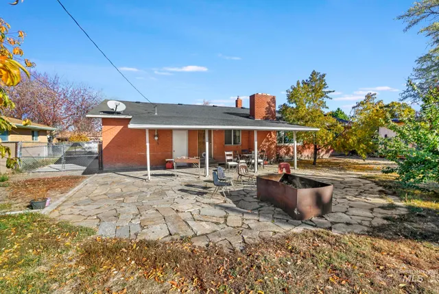 $379,900 | 1360 Lawndale Drive, Twin Falls, ID 83301