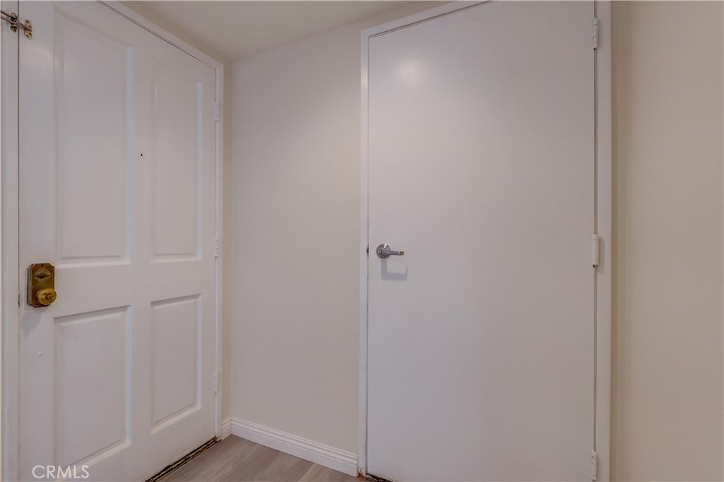 1876 Forest Drive Azusa, CA 91702 - Photo 3 of 24 a view of a hallway