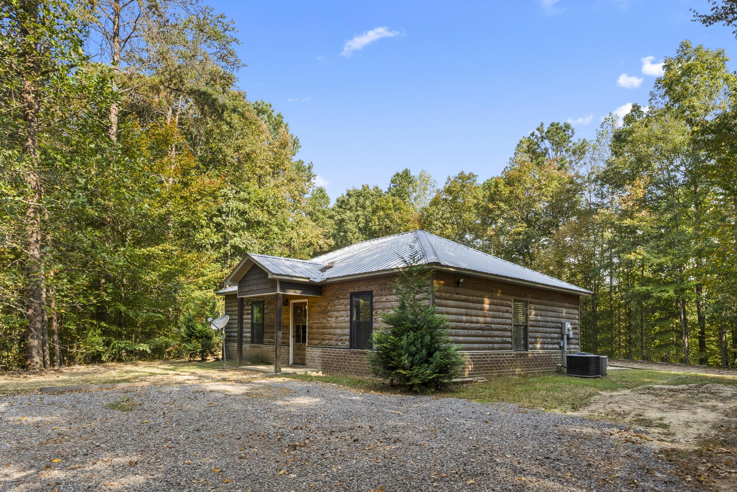 606 Turkey Bend Addison, AL 35540 - Photo 5 of 29 3_img_9272