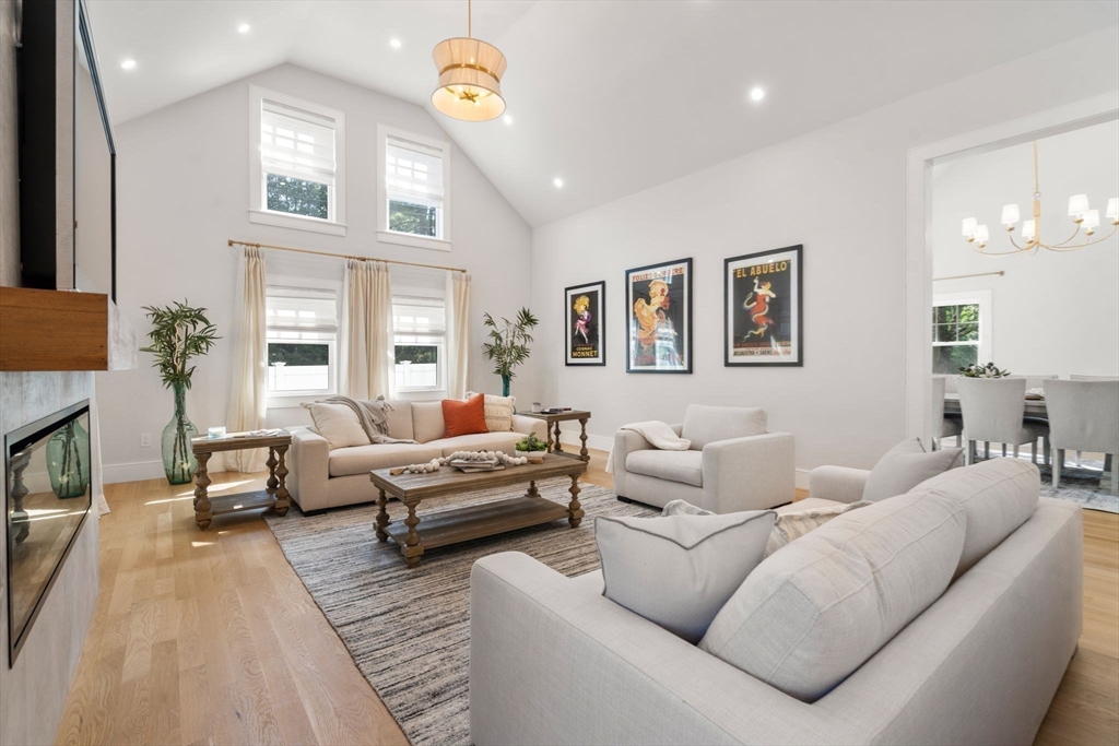 265 Weston Road Wellesley, MA 02482 - Photo 12 of 37