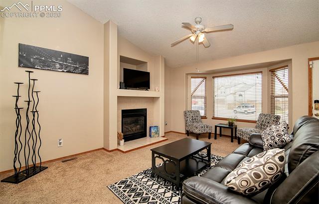 11232 Berry Farm Road Fountain, CO 80817 - Photo 5 of 35