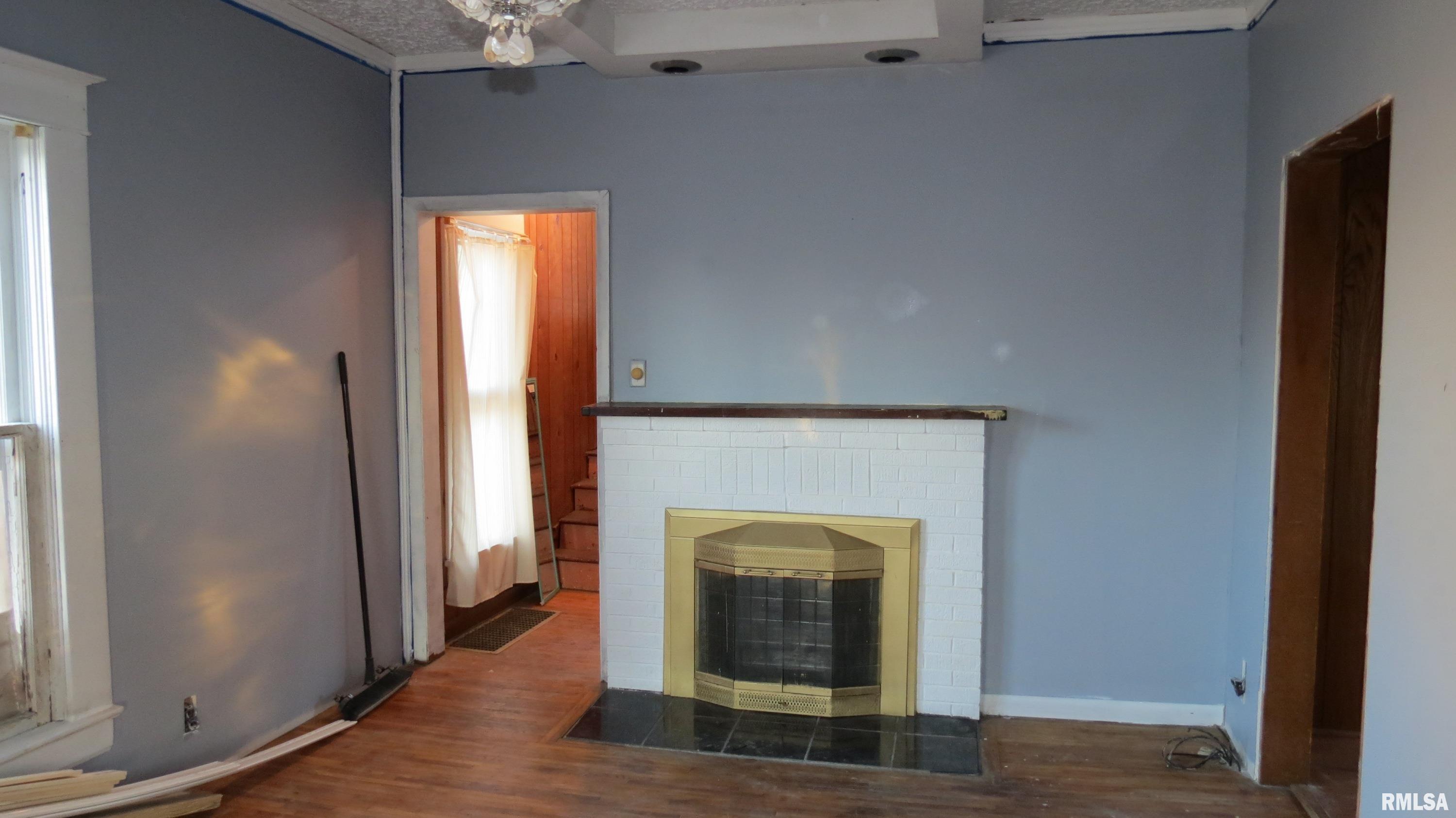 208 South Victor Street Christopher, IL 62822 - Photo 10 of 12 Gallery Image 10