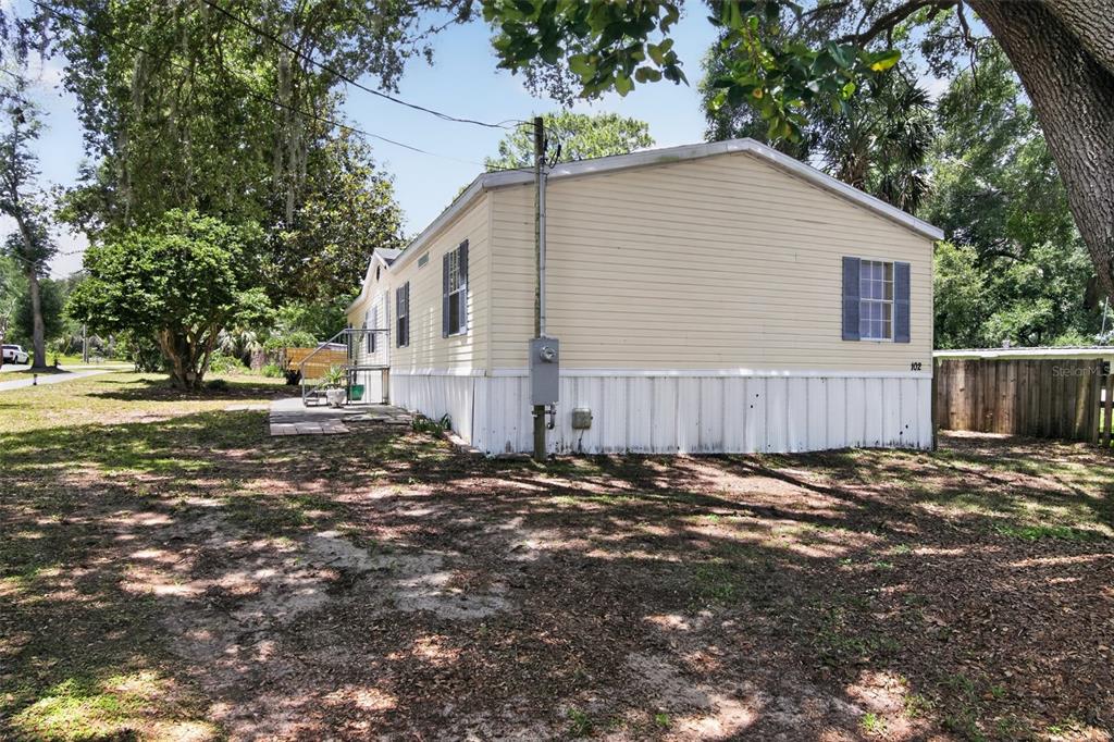 102 3rd Street Lady Lake, FL 32159 - Photo 6 of 30