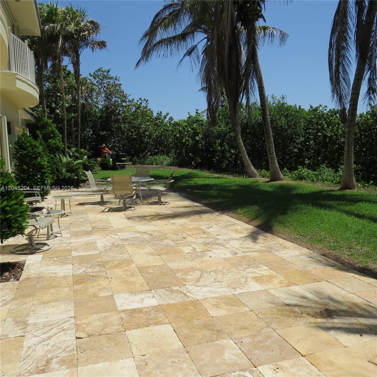 404 South Beach Road, Unit 404 Jupiter Island, FL 33455 - Photo 23 of 28