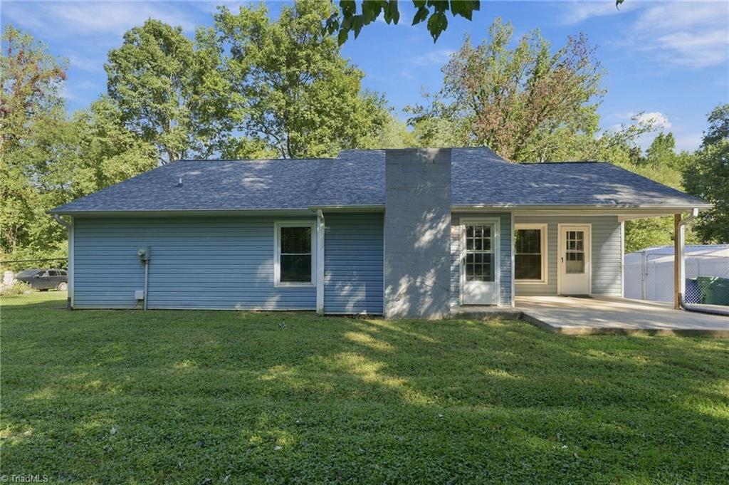 134 Longview Road Madison, NC 27025 - Photo 4 of 42 Gallery Image 4