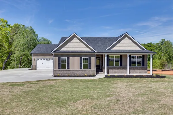 $749,900 | 102 Powell Street, Easley, SC 29640