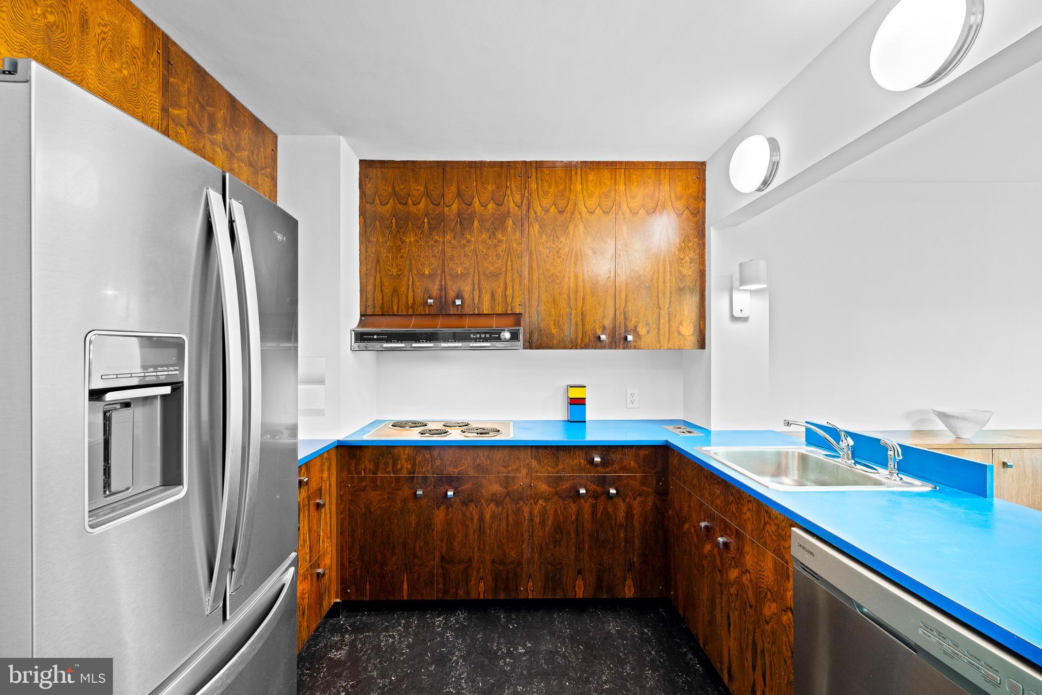 2435 Edge Hill Road Huntingdon Valley, PA 19006 - Photo 28 of 102