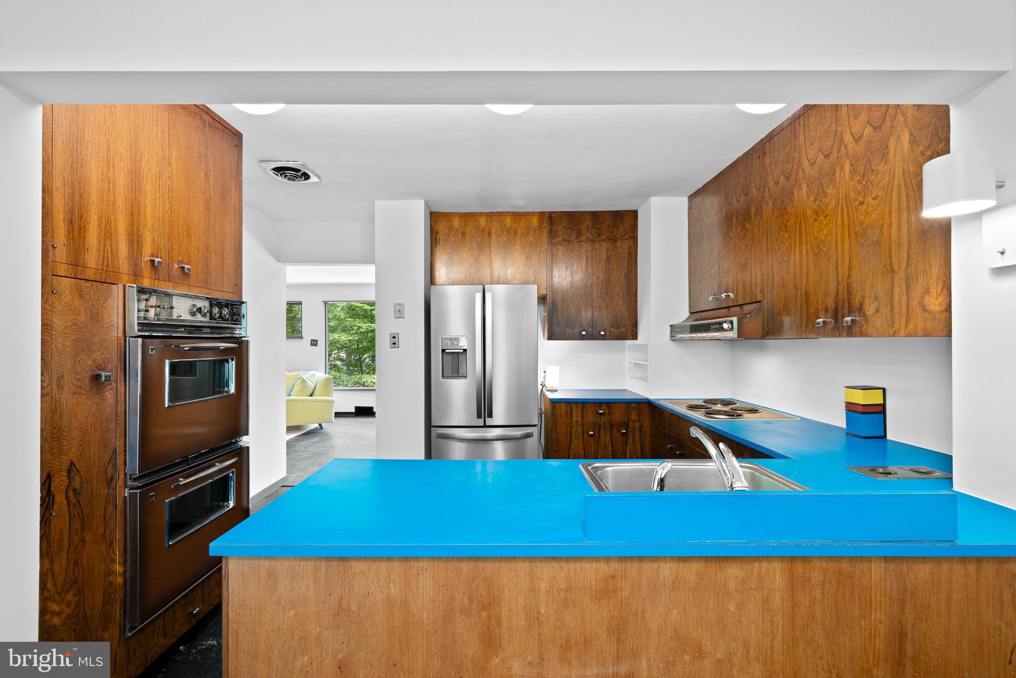 2435 Edge Hill Road Huntingdon Valley, PA 19006 - Photo 35 of 102