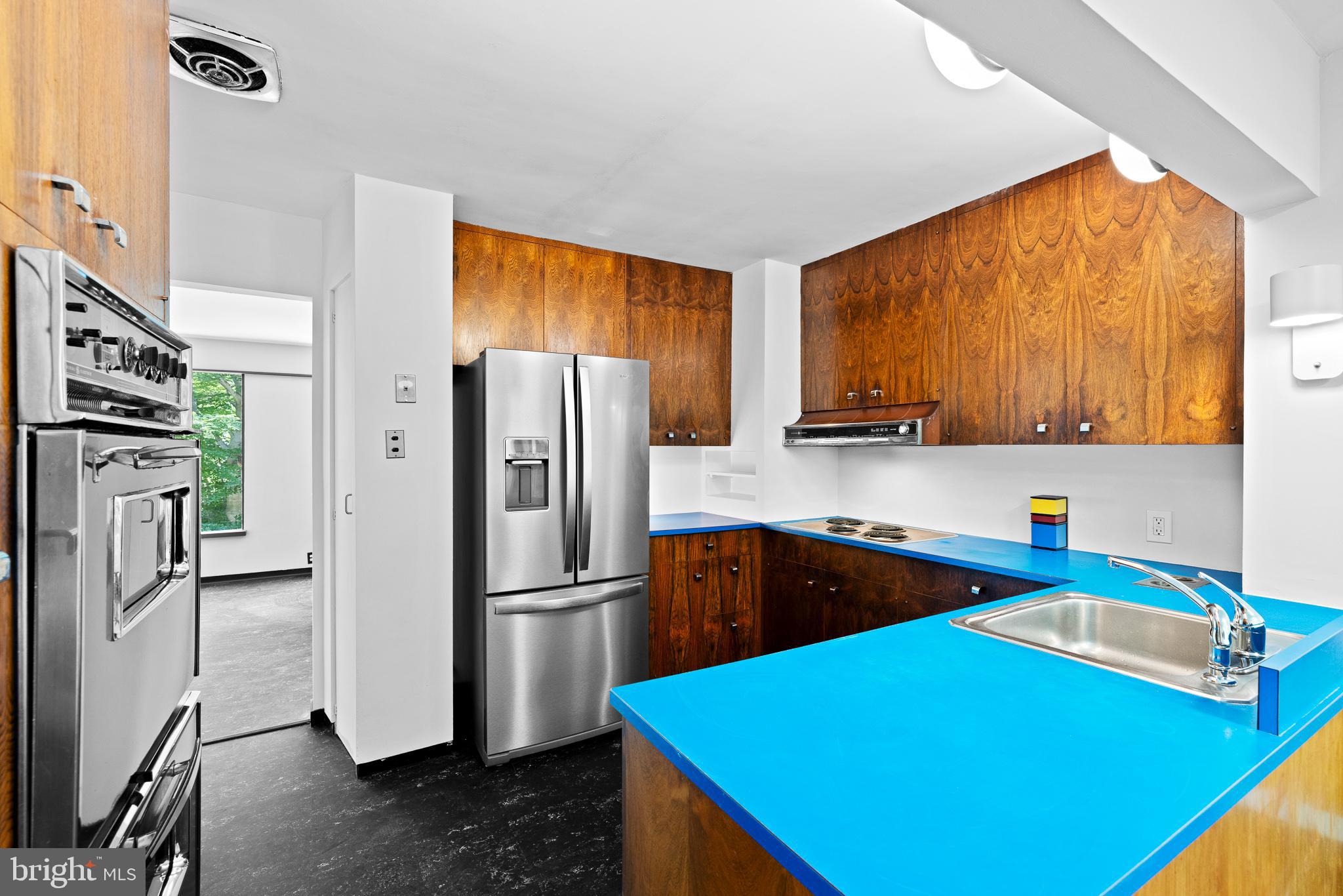 2435 Edge Hill Road Huntingdon Valley, PA 19006 - Photo 36 of 102