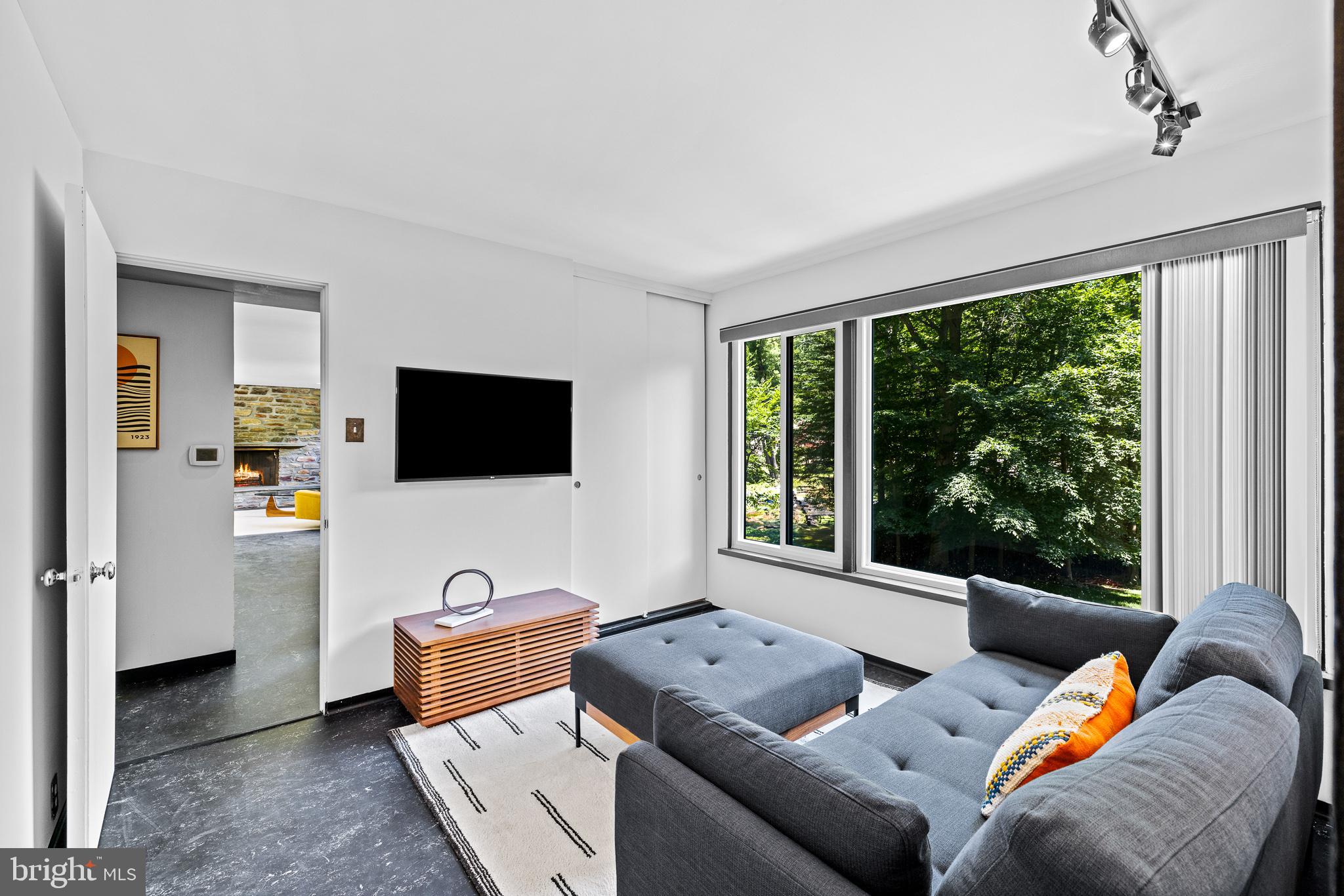 2435 Edge Hill Road Huntingdon Valley, PA 19006 - Photo 44 of 102