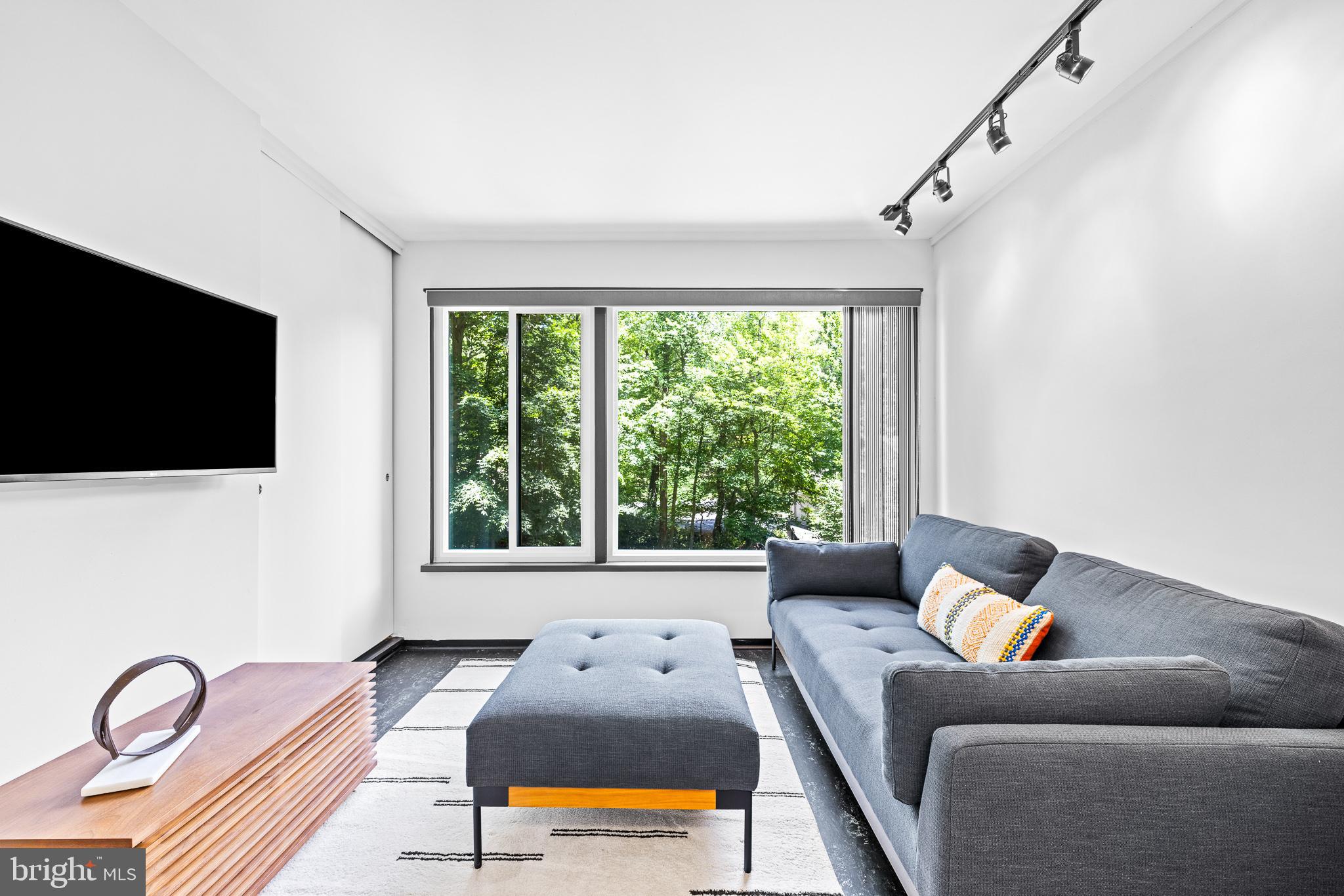 2435 Edge Hill Road Huntingdon Valley, PA 19006 - Photo 45 of 102