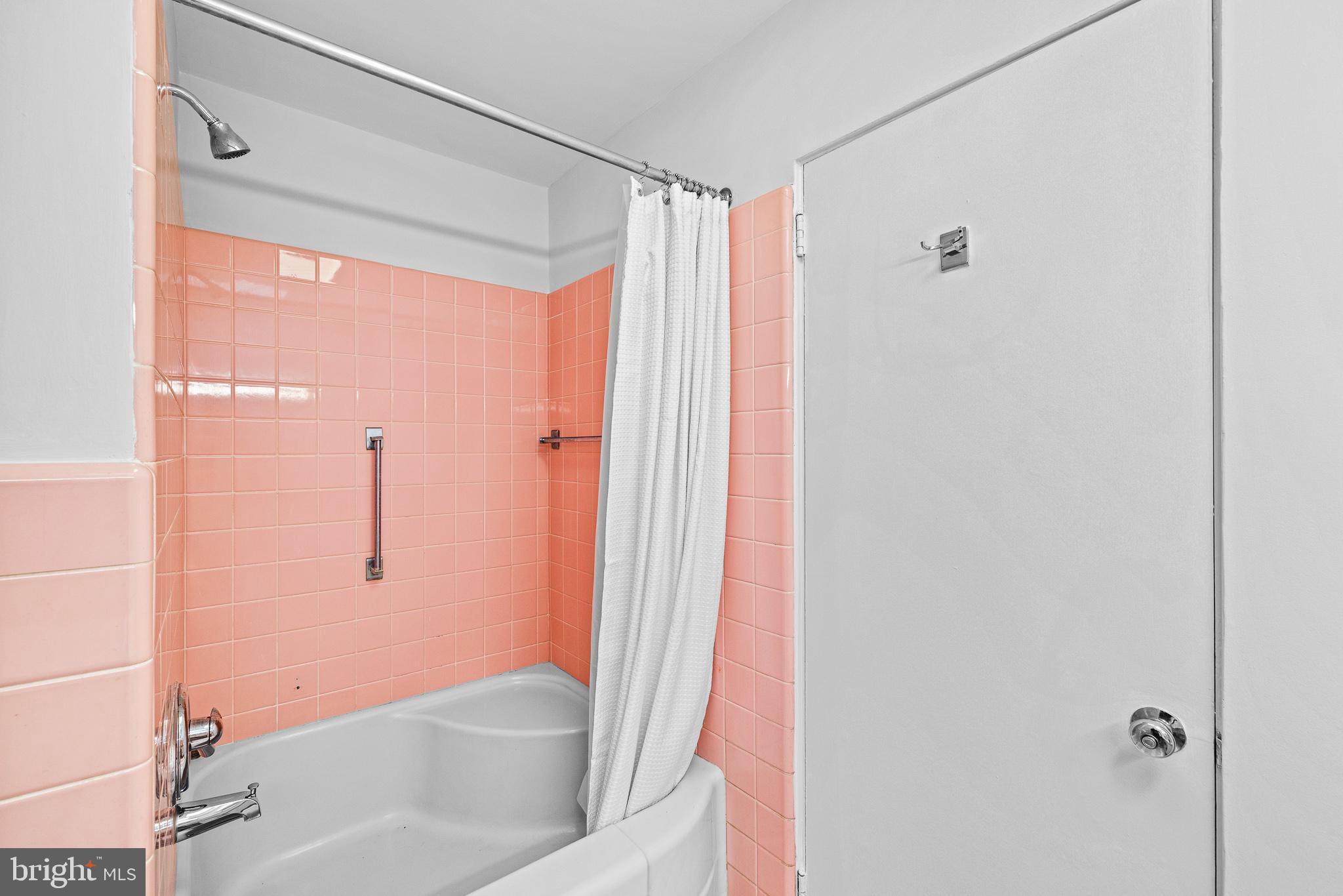 2435 Edge Hill Road Huntingdon Valley, PA 19006 - Photo 57 of 102