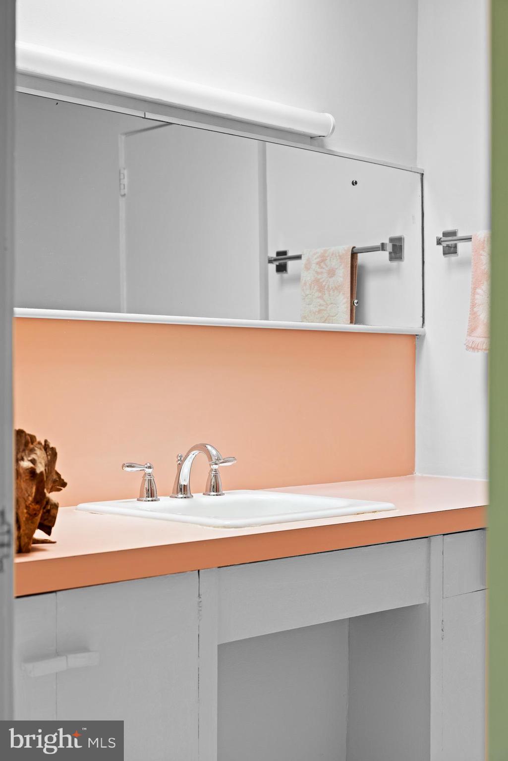 2435 Edge Hill Road Huntingdon Valley, PA 19006 - Photo 58 of 102