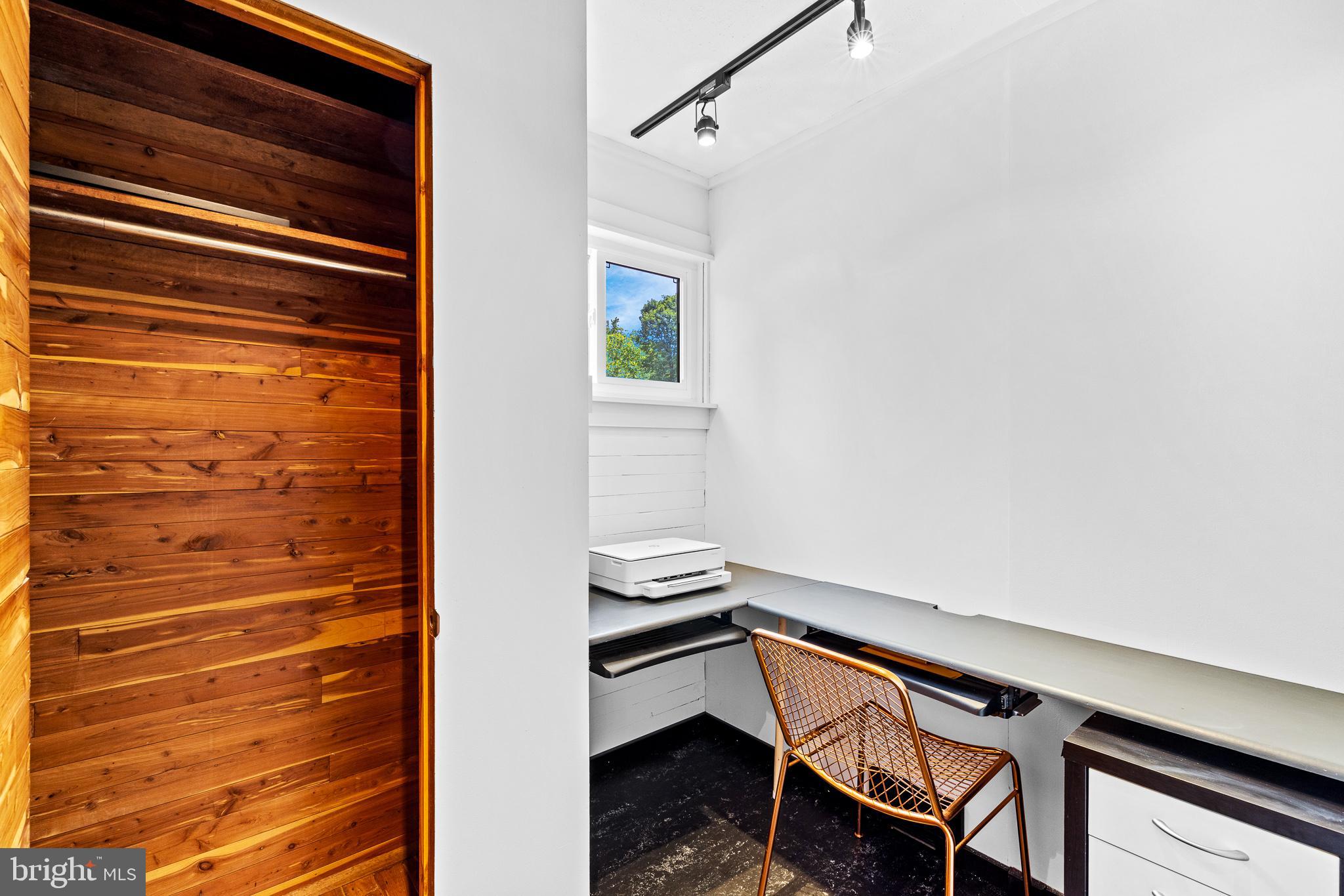 2435 Edge Hill Road Huntingdon Valley, PA 19006 - Photo 60 of 102