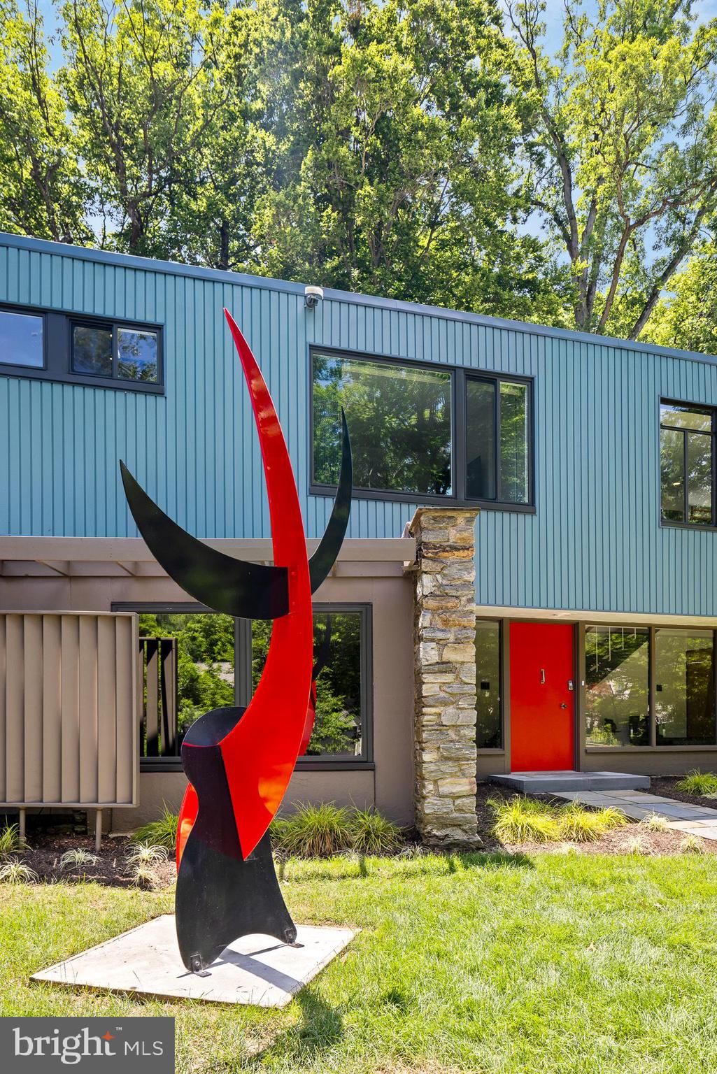 2435 Edge Hill Road Huntingdon Valley, PA 19006 - Photo 8 of 102