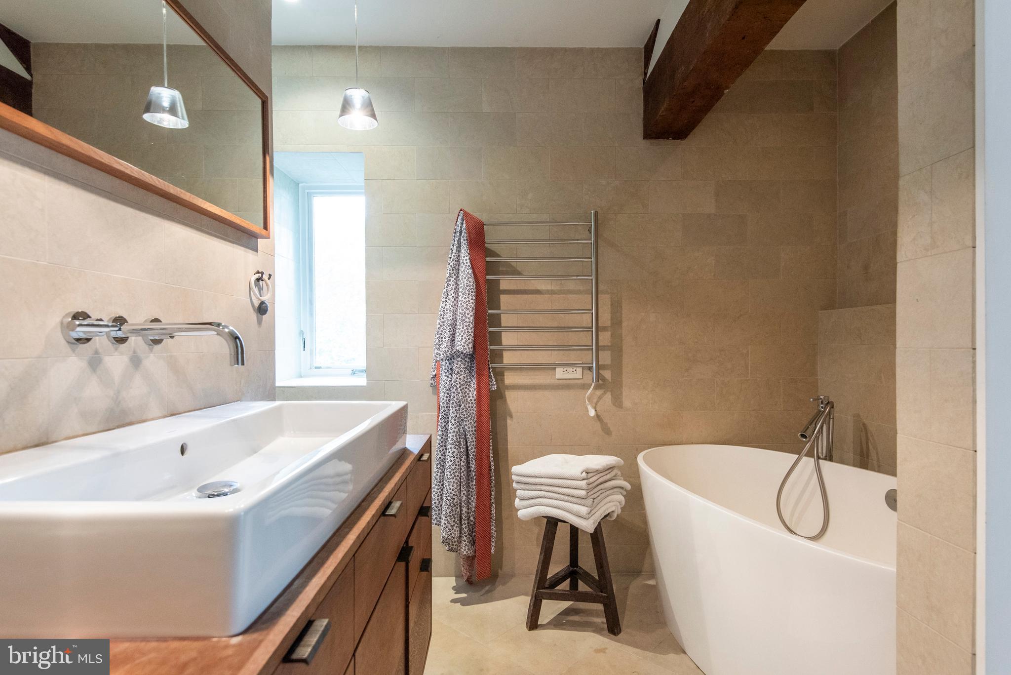 600 St Andrews Road Philadelphia, PA 19118 - Photo 30 of 60 Master bath