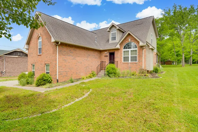 $2,900 | 4364 Ashland City Highway, Nashville, TN 37218