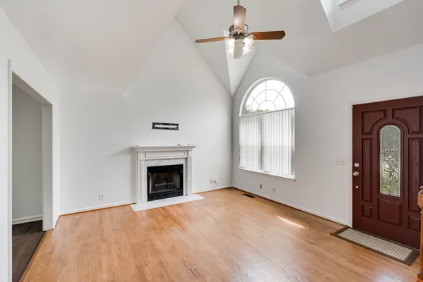 $2,900 | 4364 Ashland City Highway, Nashville, TN 37218