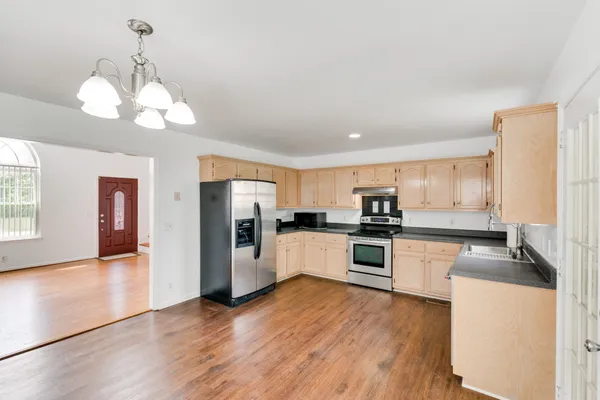 $2,900 | 4364 Ashland City Highway, Nashville, TN 37218