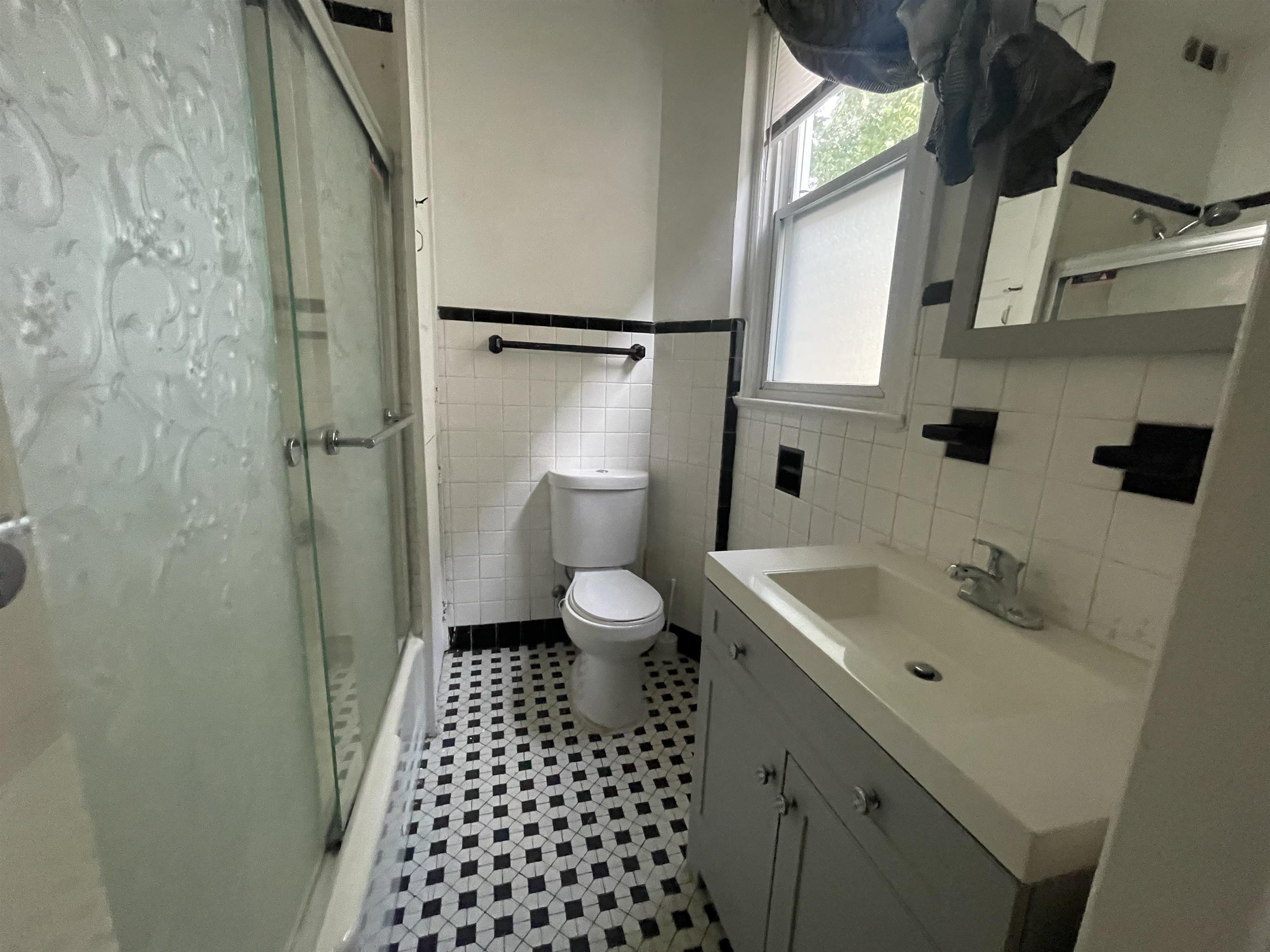 12 Rutgers Place Passaic, NJ 07055 - Photo 6 of 18
