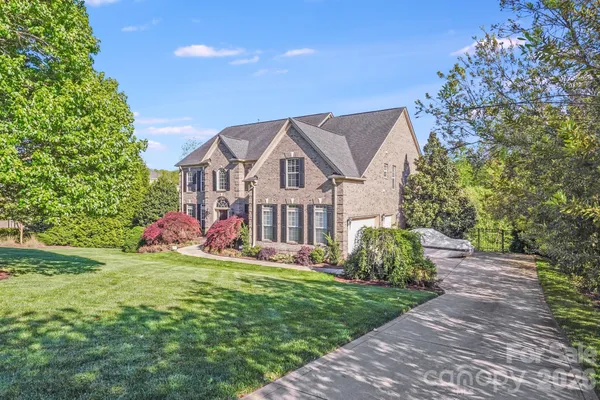 $1,200,000 | 9433 Stonebridge Way, Mint Hill, NC 28227