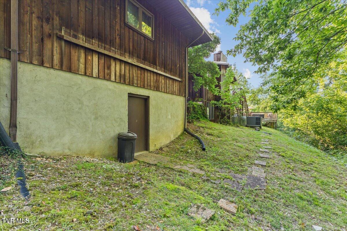305 Pleasley Road Kingsport, TN 37660 - Photo 83 of 89 84-128A9072