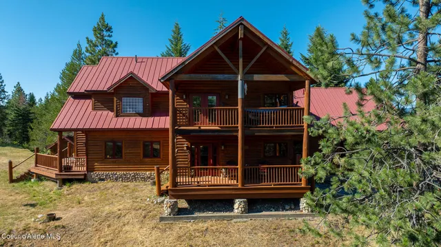 $1,999,990 | 8899 West Coeur D'Alene Drive, Spirit Lake, ID 83869